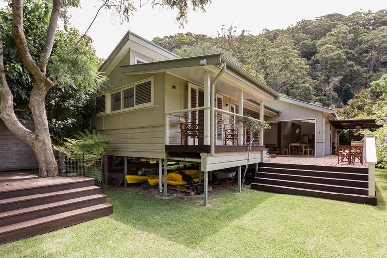 Secluded National Park Beach House - Great Mackerel Beach, Australia