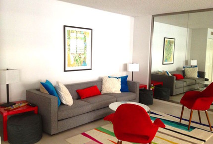 Miami Beach, Mid-Beach Large 2BR Beach Front on Collins Ave. - Comfortably Sleeps 4-6
