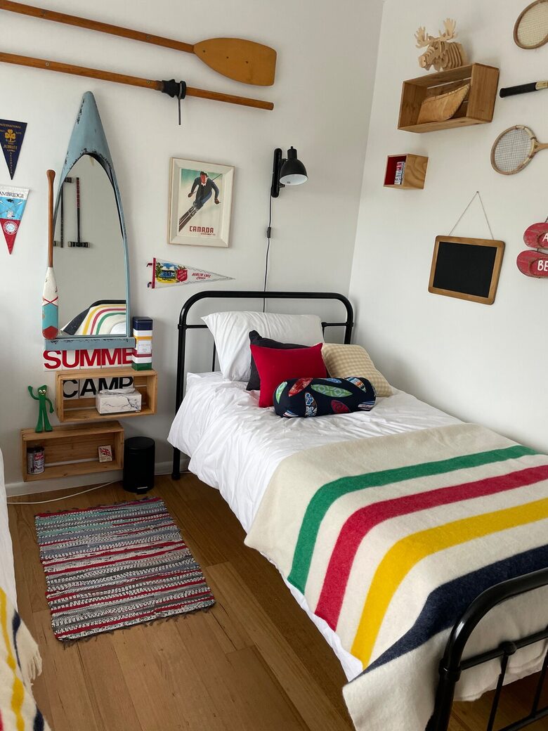 Vintage Coastal Escape Above Port Phillip Bay - Mount Martha, Australia