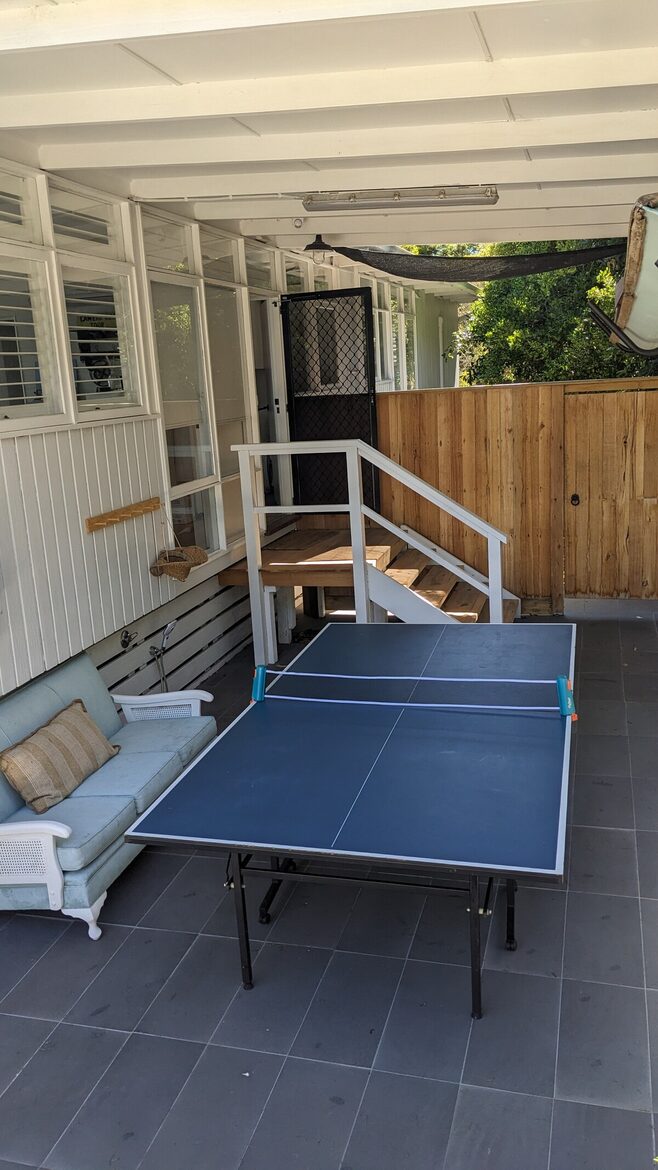 Vintage Coastal Escape Above Port Phillip Bay - Mount Martha, Australia