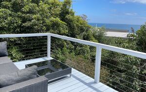Vintage Coastal Escape Above Port Phillip Bay - Mount Martha, Australia