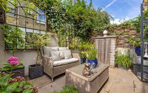 A Refined Fulham Townhouse with Private Garden - London, United Kingdom