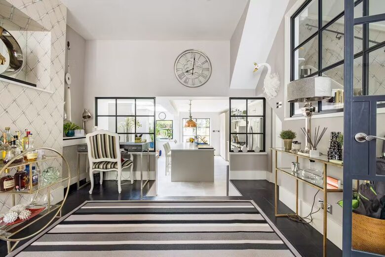 A Refined Fulham Townhouse with Private Garden - London, United Kingdom