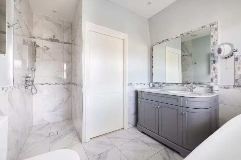 A Refined Fulham Townhouse with Private Garden - London, United Kingdom