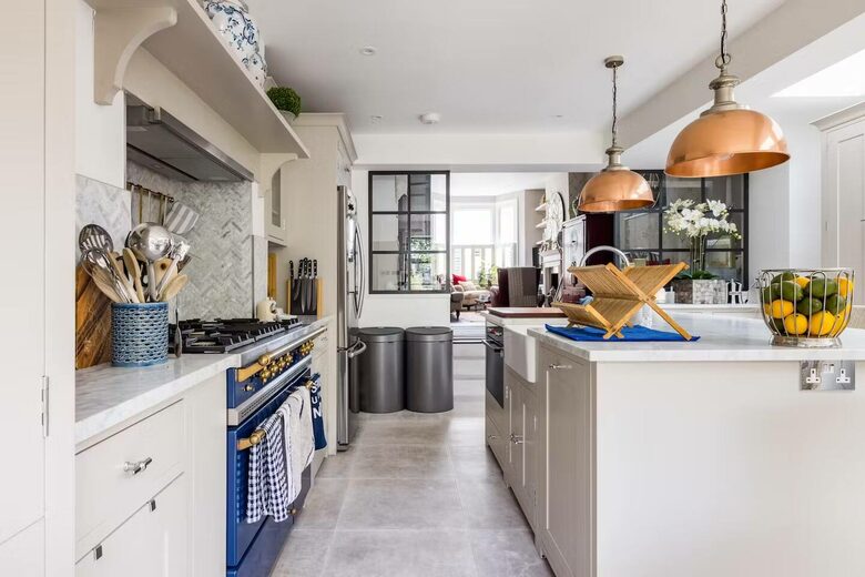 A Refined Fulham Townhouse with Private Garden - London, United Kingdom