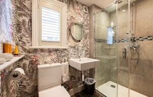 A Refined Fulham Townhouse with Private Garden - London, United Kingdom