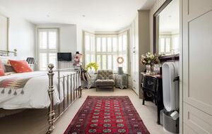 A Refined Fulham Townhouse with Private Garden - London, United Kingdom