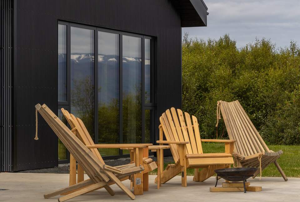 A Sophisticated Coastal Sanctuary with Panoramic Sea Vistas - Akureyri, Iceland