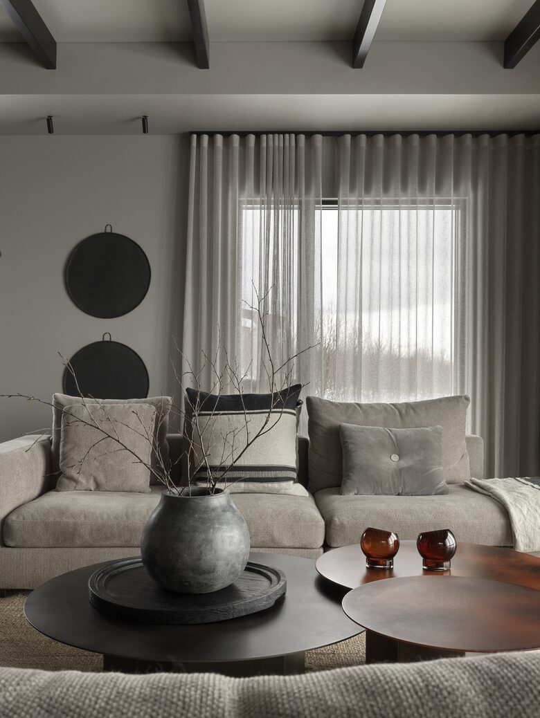 A Sophisticated Coastal Sanctuary with Panoramic Sea Vistas - Akureyri, Iceland