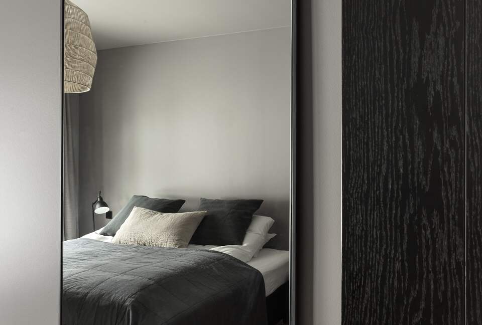 A Sophisticated Coastal Sanctuary with Panoramic Sea Vistas - Akureyri, Iceland