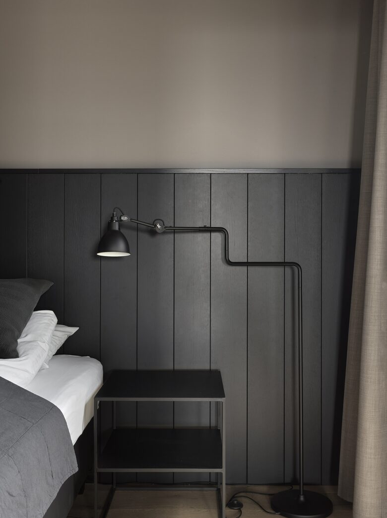 A Sophisticated Coastal Sanctuary with Panoramic Sea Vistas - Akureyri, Iceland