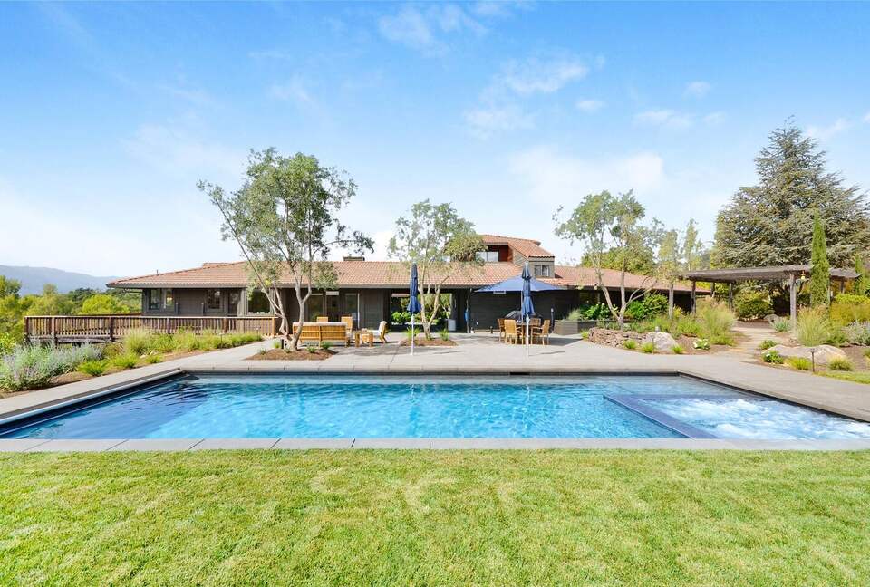 Private Sonoma Escape Above the Vines - Sonoma, California