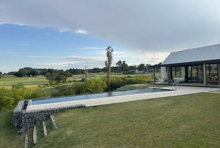 An Elegant Home on the Carmelo Golf Course - Carmelo, Uruguay