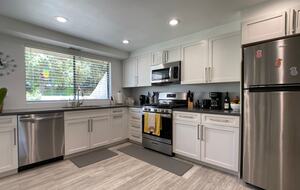 Golf Course Retreat with Mountain Views in Palm Springs - Palm Springs, California