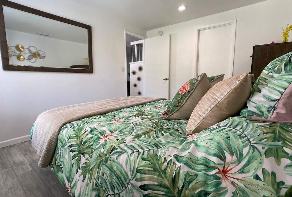 Golf Course Retreat with Mountain Views in Palm Springs - Palm Springs, California