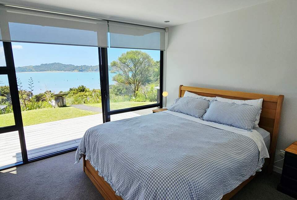 Elevated Harbour View Home with Exceptional Privacy in Mahurangi West - Warkworth, New Zealand