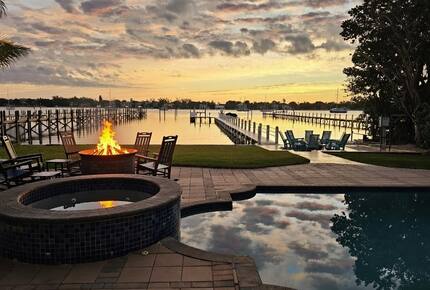 Grand Six-Bedroom Estate on Florida’s Intracoastal - Lantana, Florida