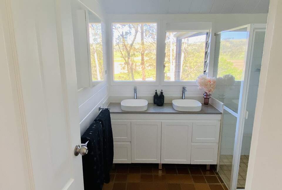 Riverfront Home Designed for Slow Days and Shared Rituals - Fosterton, Australia