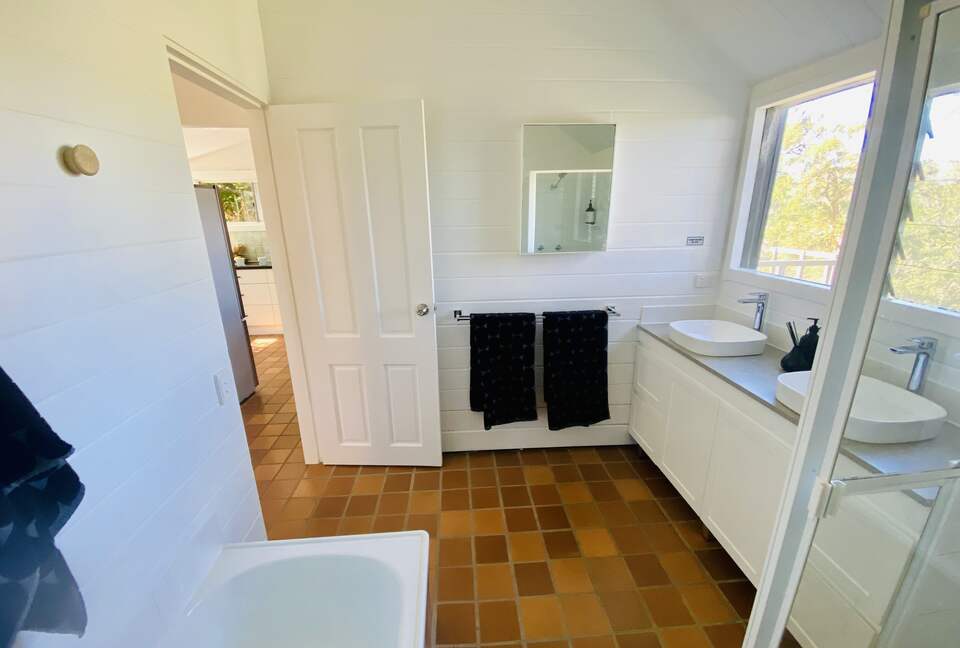 Riverfront Home Designed for Slow Days and Shared Rituals - Fosterton, Australia