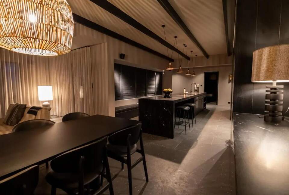 A Sophisticated Coastal Sanctuary with Panoramic Sea Vistas - Akureyri, Iceland