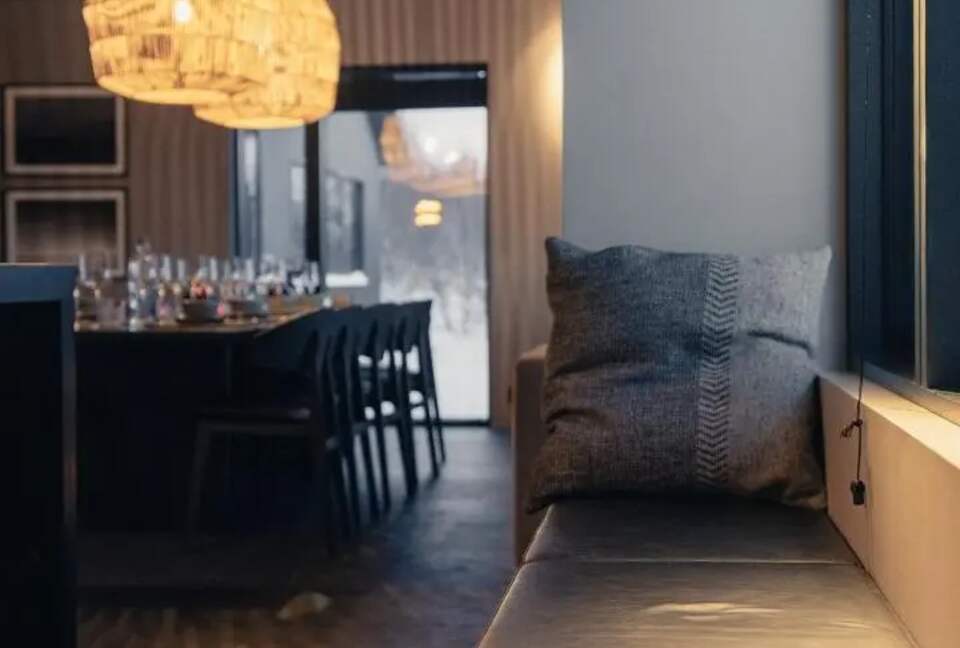 A Sophisticated Coastal Sanctuary with Panoramic Sea Vistas - Akureyri, Iceland