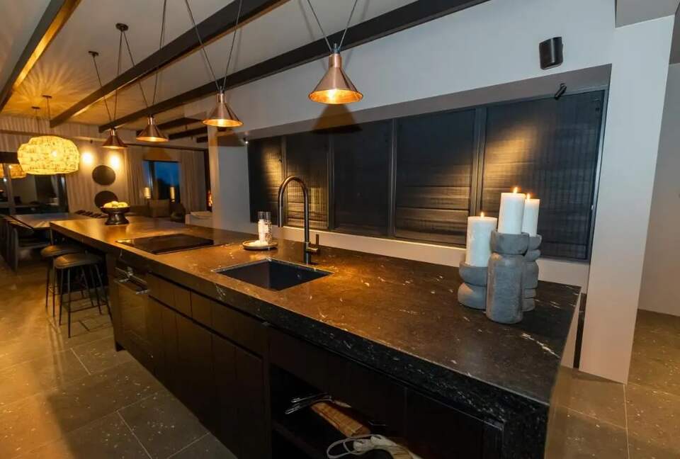 A Sophisticated Coastal Sanctuary with Panoramic Sea Vistas - Akureyri, Iceland