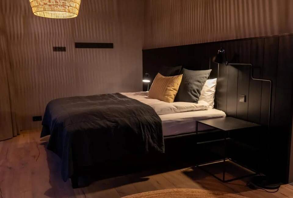 A Sophisticated Coastal Sanctuary with Panoramic Sea Vistas - Akureyri, Iceland