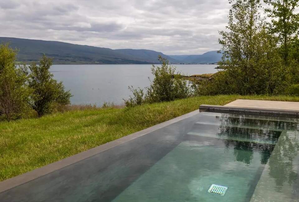 A Sophisticated Coastal Sanctuary with Panoramic Sea Vistas - Akureyri, Iceland