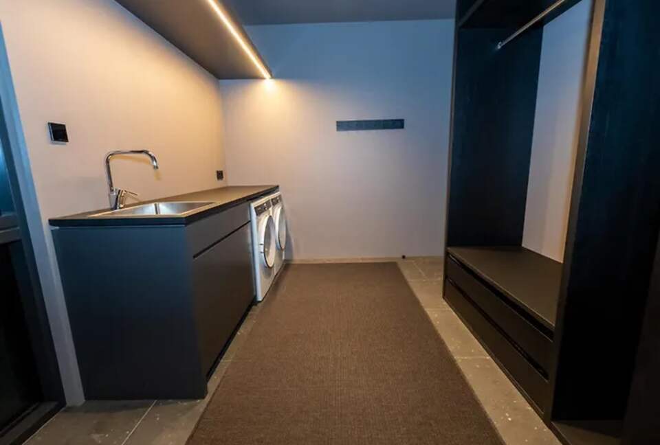 A Sophisticated Coastal Sanctuary with Panoramic Sea Vistas - Akureyri, Iceland