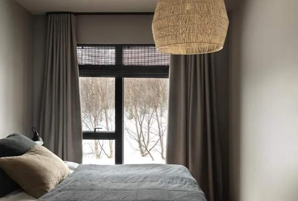A Sophisticated Coastal Sanctuary with Panoramic Sea Vistas - Akureyri, Iceland