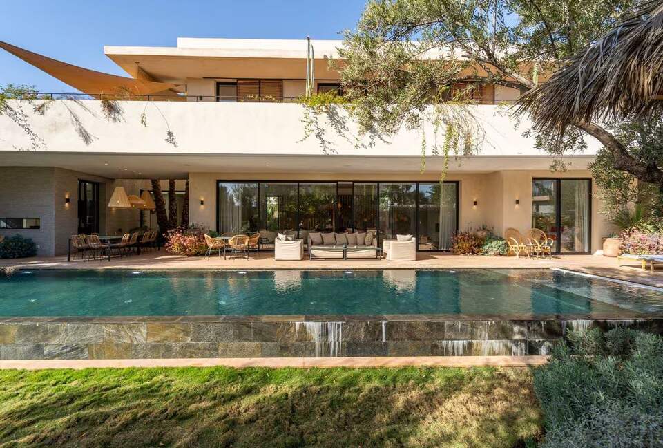 A Sophisticated Six-Bedroom Villa in Amelkis Golf Residence - Marrakesh, Morocco
