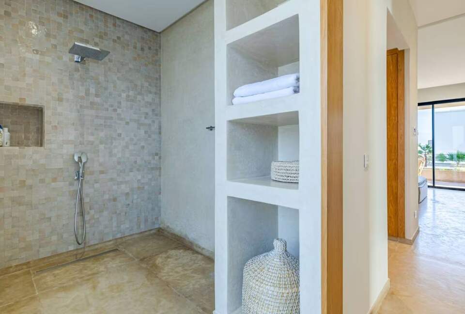 A Sophisticated Six-Bedroom Villa in Amelkis Golf Residence - Marrakesh, Morocco