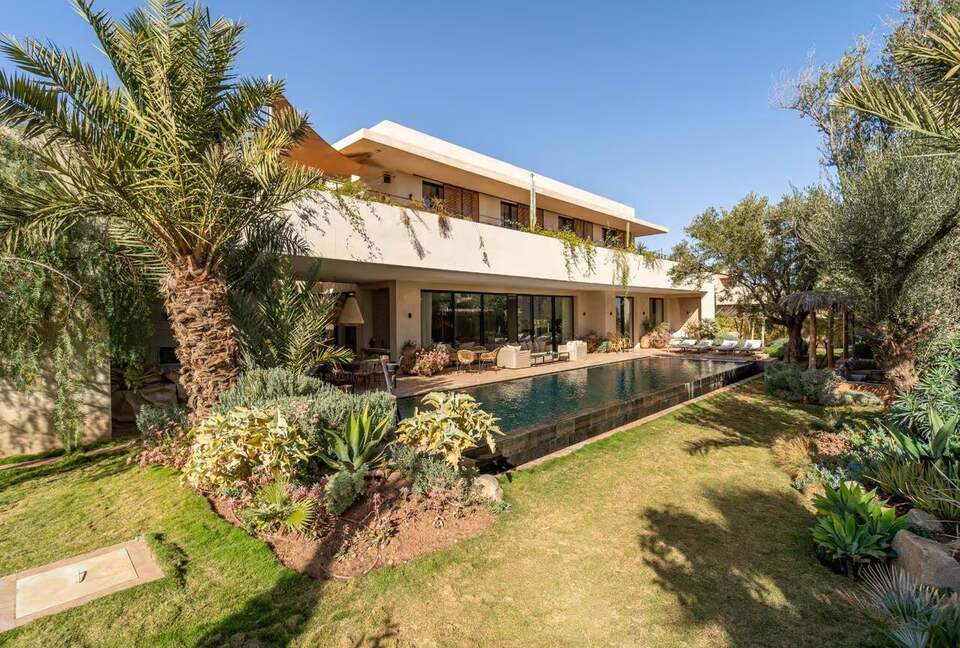 A Sophisticated Six-Bedroom Villa in Amelkis Golf Residence - Marrakesh, Morocco