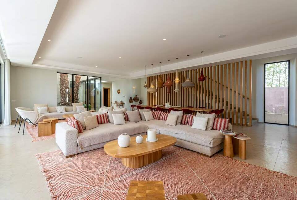 A Sophisticated Six-Bedroom Villa in Amelkis Golf Residence - Marrakesh, Morocco
