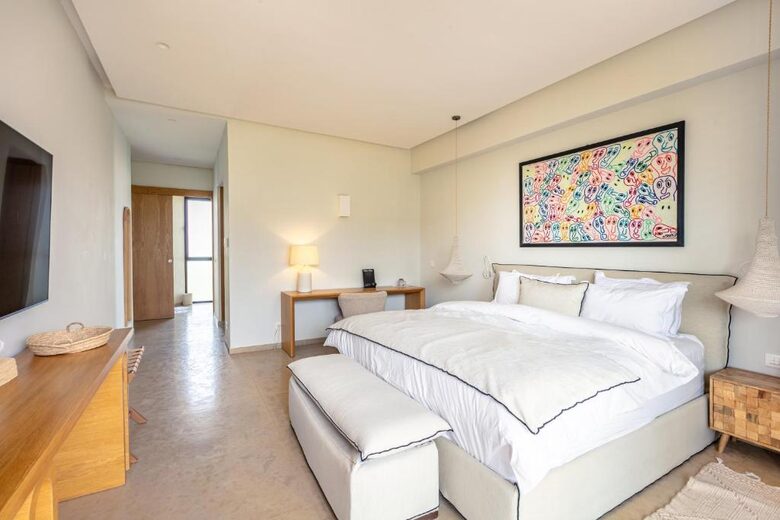 A Sophisticated Six-Bedroom Villa in Amelkis Golf Residence - Marrakesh, Morocco