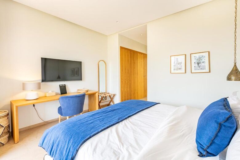 A Sophisticated Six-Bedroom Villa in Amelkis Golf Residence - Marrakesh, Morocco