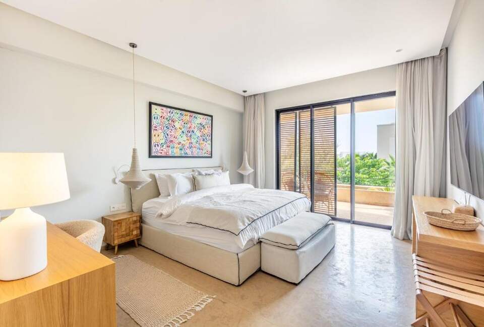 A Sophisticated Six-Bedroom Villa in Amelkis Golf Residence - Marrakesh, Morocco