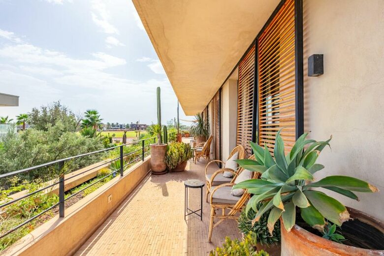 A Sophisticated Six-Bedroom Villa in Amelkis Golf Residence - Marrakesh, Morocco