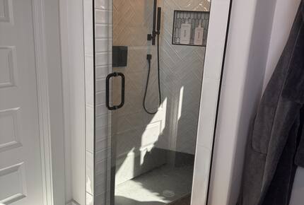 Lake LBJ Luxe Waterfront Estate with Private Dock & Pool - Kingsland, Texas