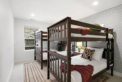 Mountain Basecamp with Sauna & Jacuzzi - Heber City, Utah