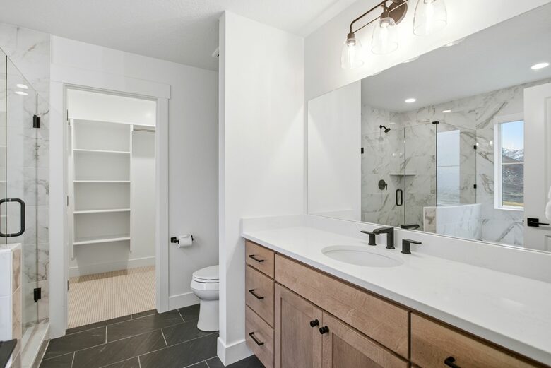 Mountain Basecamp with Sauna & Jacuzzi - Heber City, Utah