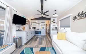 Lake Havasu Waterfront Tiny Home - Lake Havasu City, Arizona