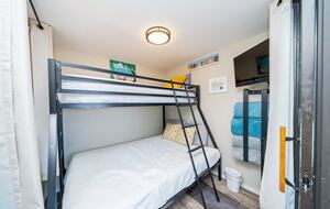 Lake Havasu Waterfront Tiny Home - Lake Havasu City, Arizona