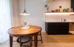 Designer Parkside Retreat Minutes from Melbourne’s City Core - Kensington, Australia