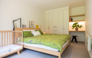 Designer Parkside Retreat Minutes from Melbourne’s City Core - Kensington, Australia