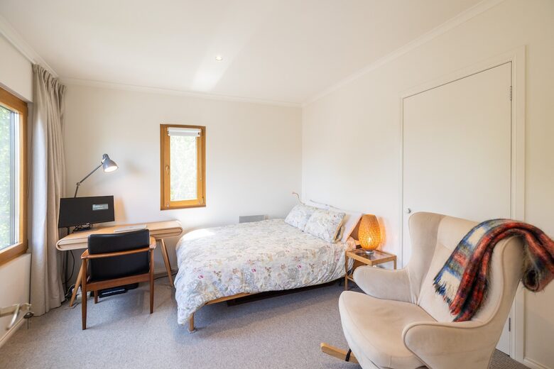 Designer Parkside Retreat Minutes from Melbourne’s City Core - Kensington, Australia