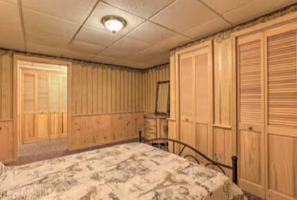 Catskills River View Retreat with Pool & Hot Tub - Hancock, New York