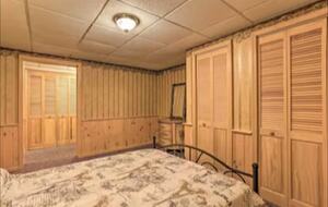 Catskills River View Retreat with Pool & Hot Tub - Hancock, New York