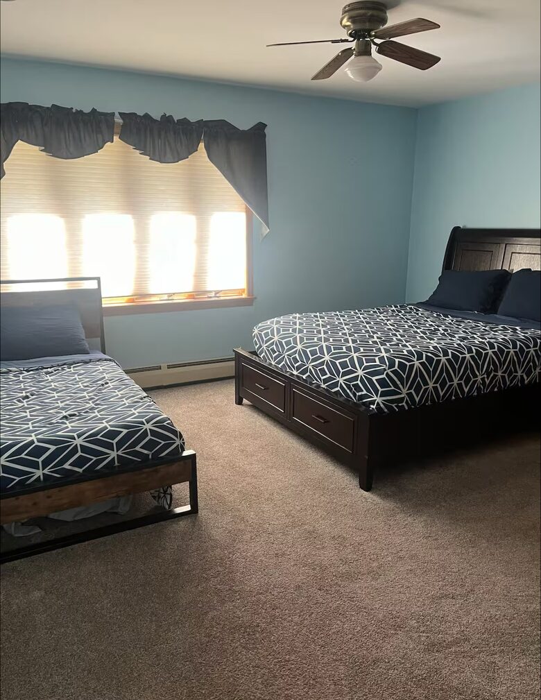 Catskills River View Retreat with Pool & Hot Tub - Hancock, New York