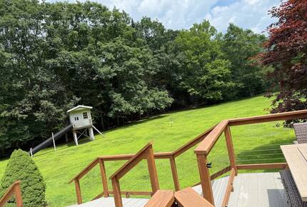 Catskills River View Retreat with Pool & Hot Tub - Hancock, New York